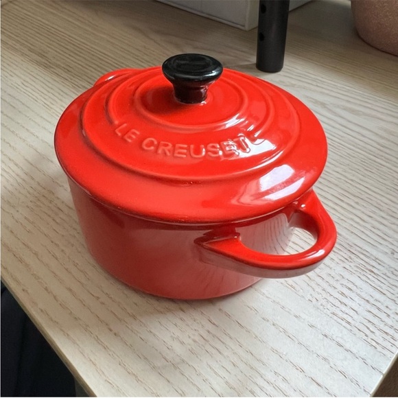 NEW LE CREUSET Red Stoneware Mini Cocotte - Picture 3 of 11